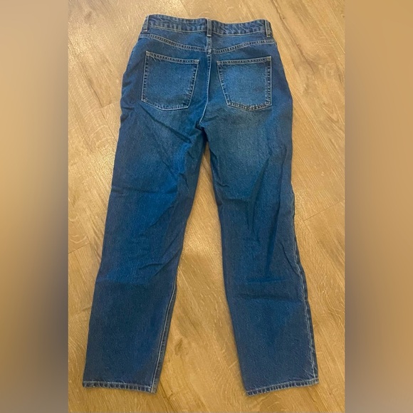 Bundle of 2 H&M Women’s Jeans - Size 8 - Light Wash & Dark Wash - Picture 4 of 6